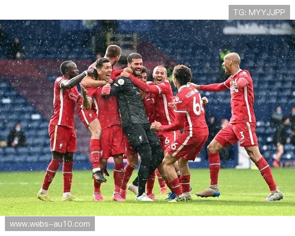 南野拓实左膝前十字韧带断裂,长友佑都坦言“心痛但仍期待奇迹”